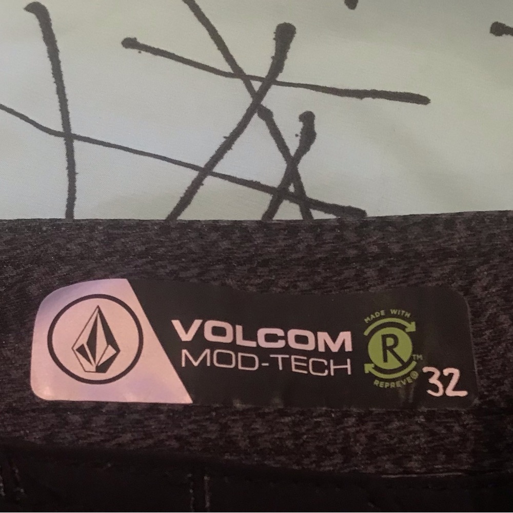 🔥 VOLCOM. MOD-TECH Size 32 - Picture 3 of 6